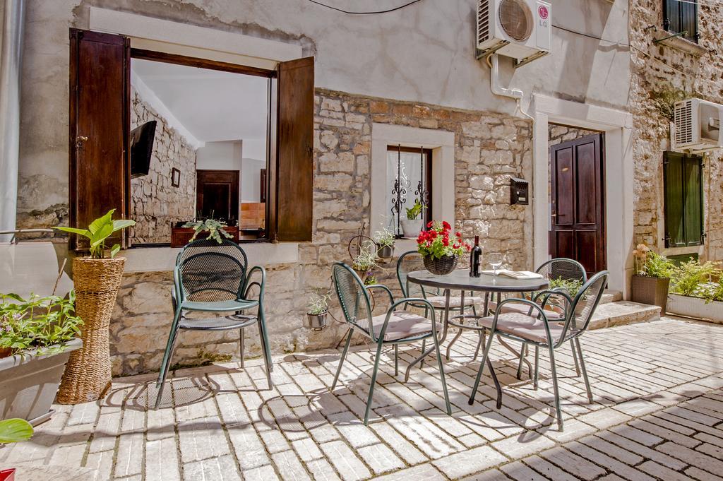Apartments Taylor روفينج المظهر الخارجي الصورة